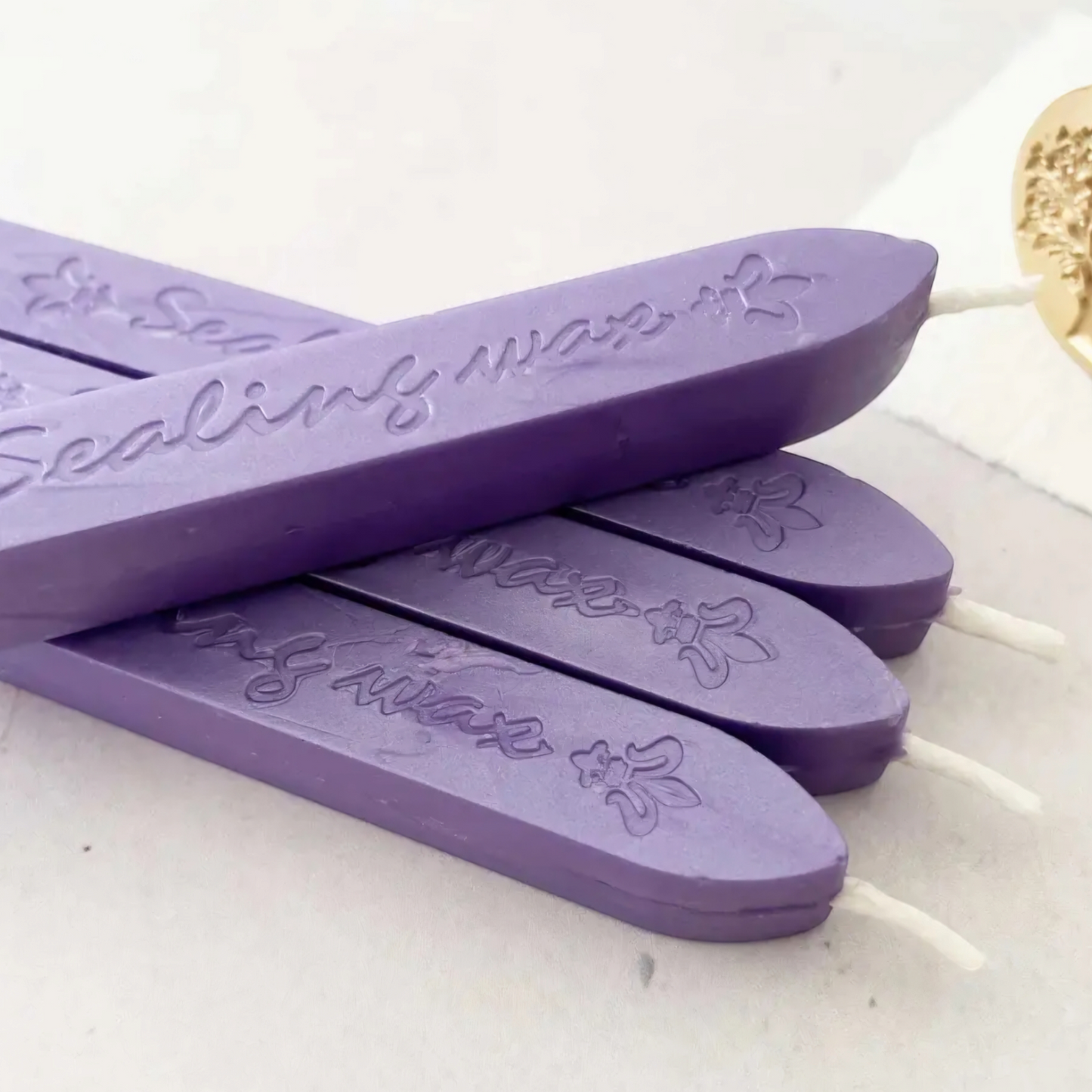 1 x Sealing Wax Stick with Wick- Lilac