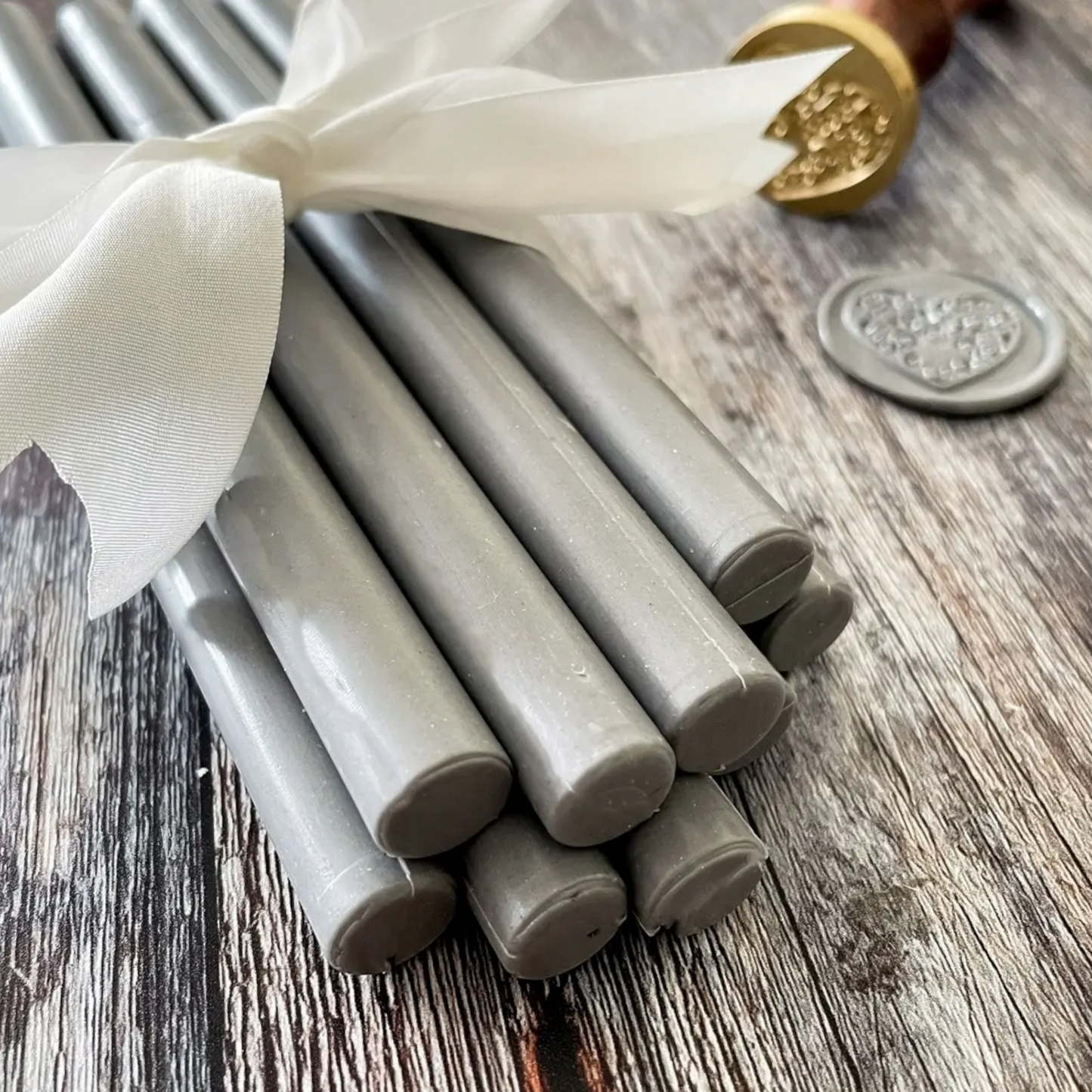1 x Sealing Wax Stick- Graphite Grey