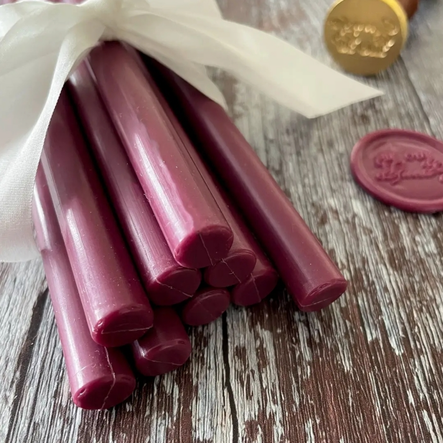 1 x Sealing Wax Stick- Magenta Purple